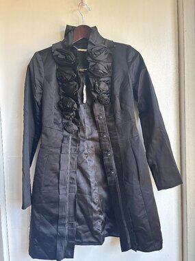 NWT White House Black Market Black Rosette Ruffle Coat Size 00